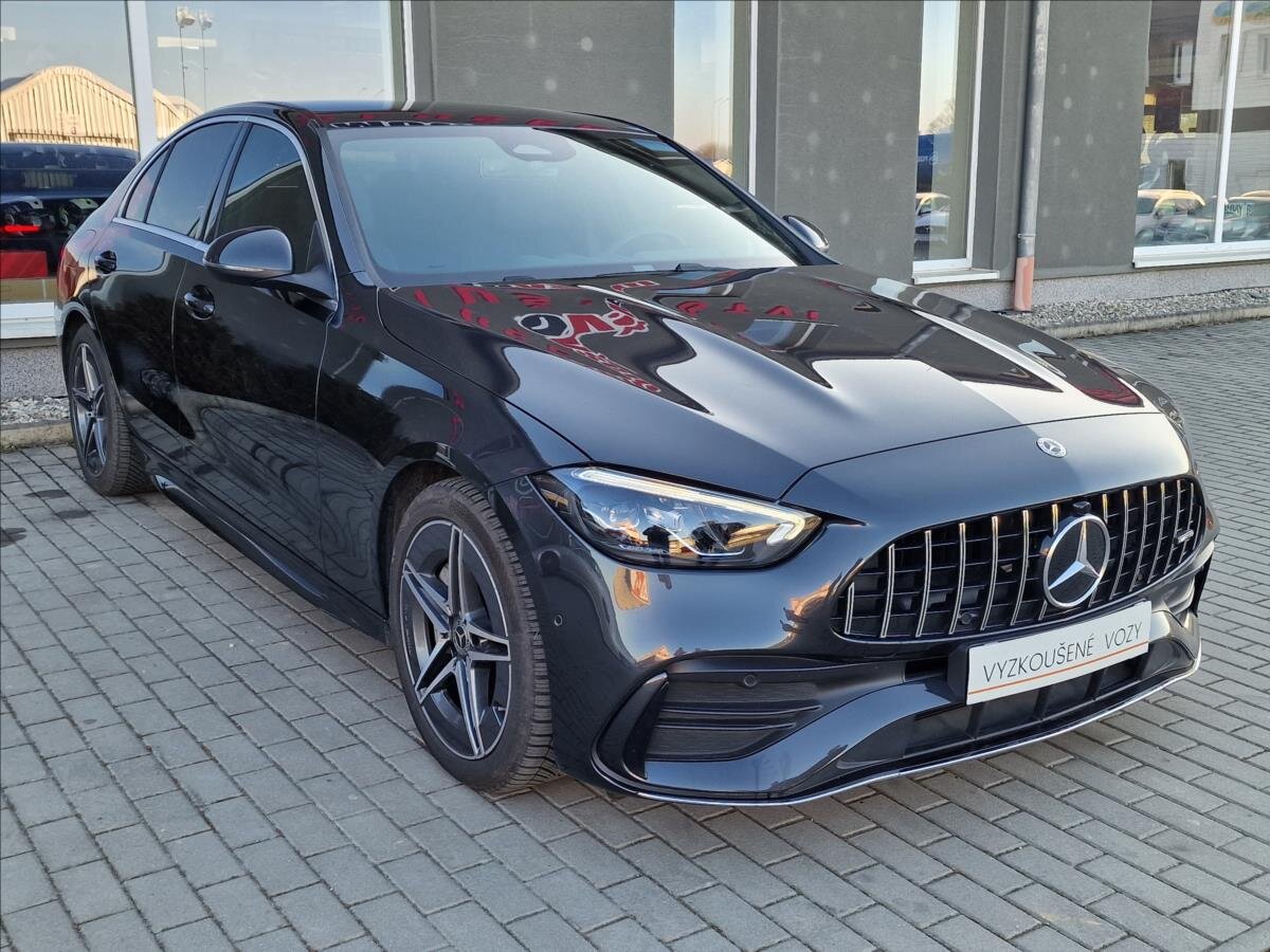 Mercedes-Benz Třídy C Sedan / Limuzína 2,0 l 147 kw
