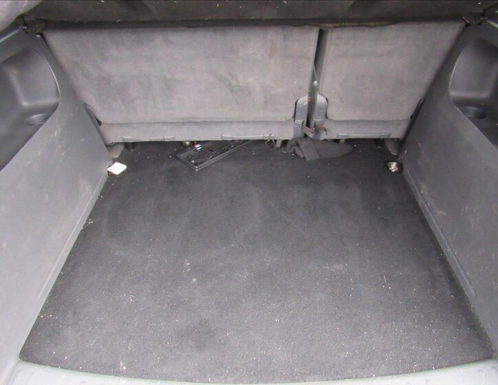 Volkswagen Caddy Kombi 2,0 l 103 kw