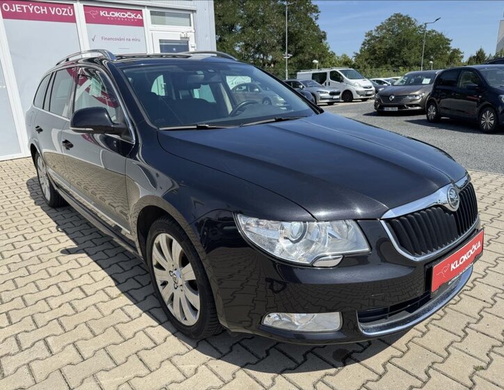Škoda Superb 11
