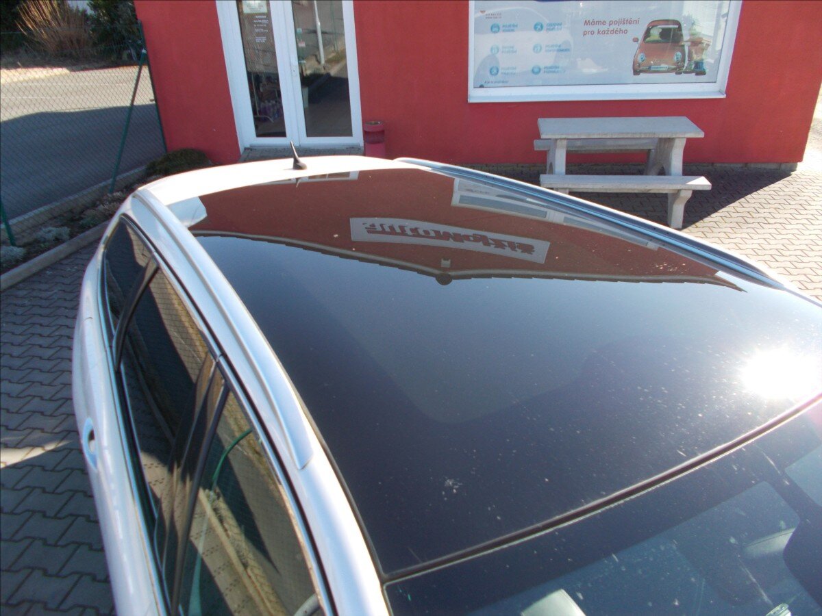 Peugeot 308 Kombi 2,0 l 133 kw