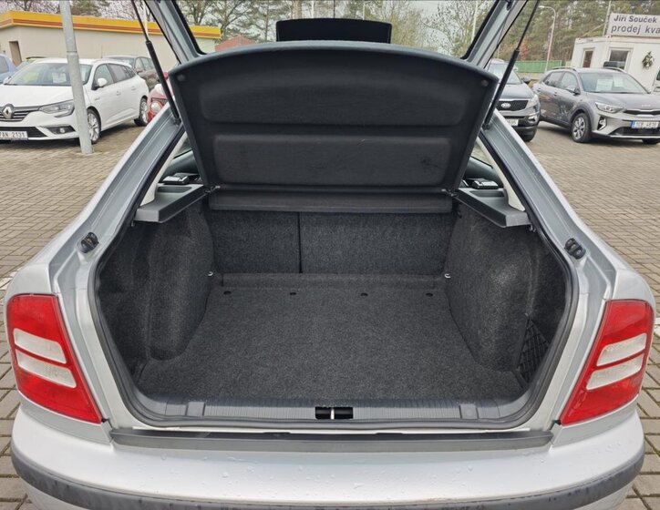 Škoda Octavia Liftback 1,6 l 75 kw