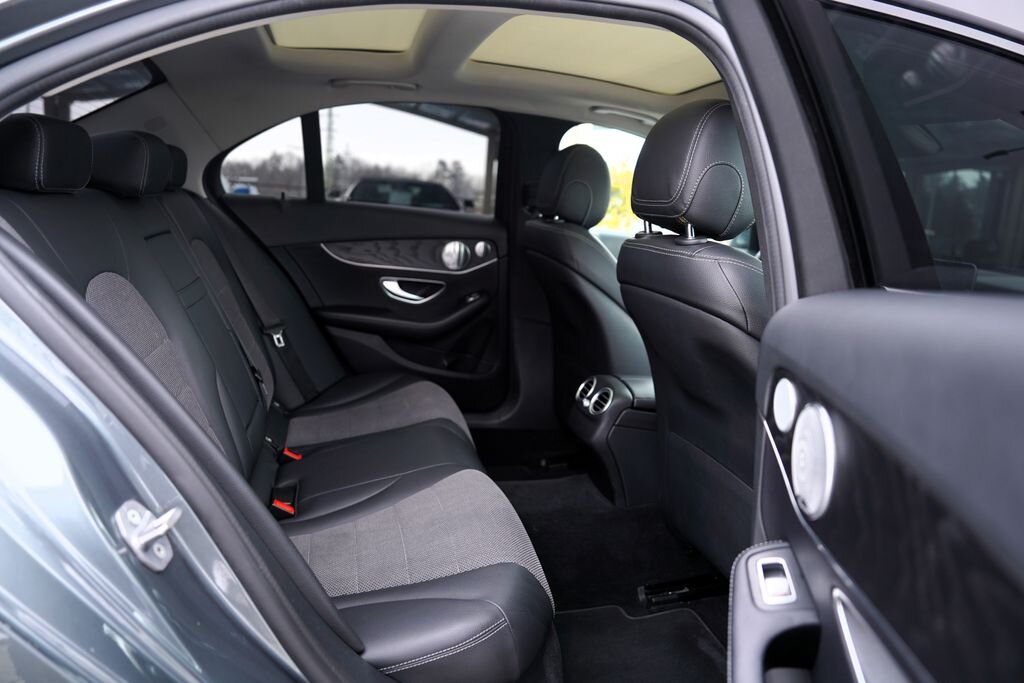 Mercedes-Benz Třídy C Sedan 2,0 l 143 kw