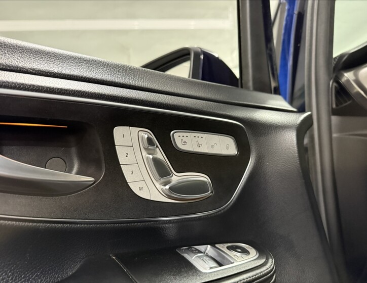 Mercedes-Benz Třídy V 7