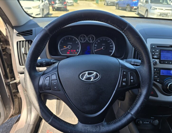 Hyundai i30 Hatchback 1,4 l 80 kw