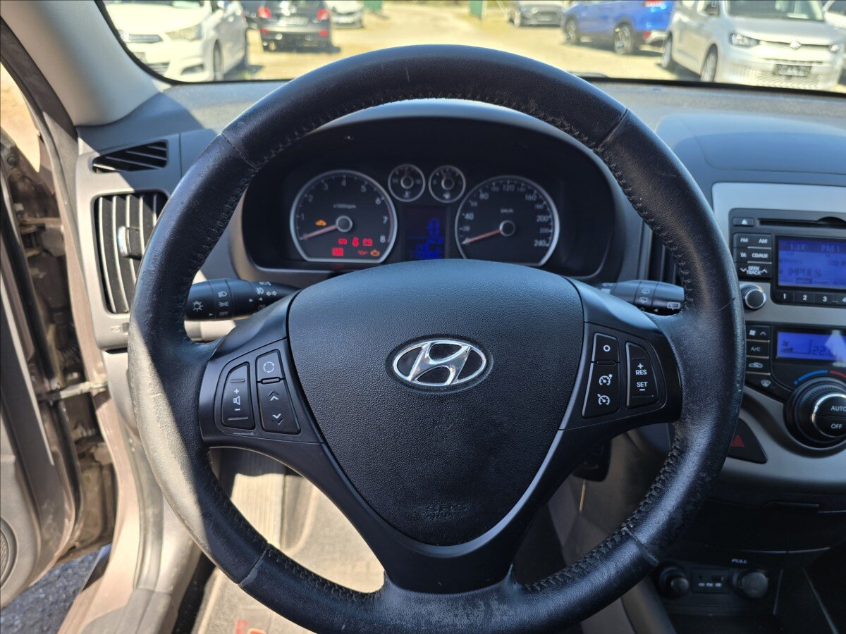 Hyundai i30 Hatchback 1,4 l 80 kw