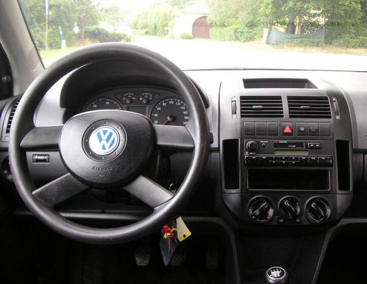 Volkswagen Polo 11