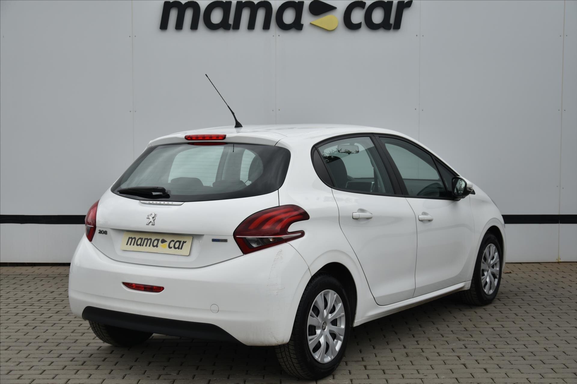 Peugeot 208 Hatchback 1,2 l 60 kw