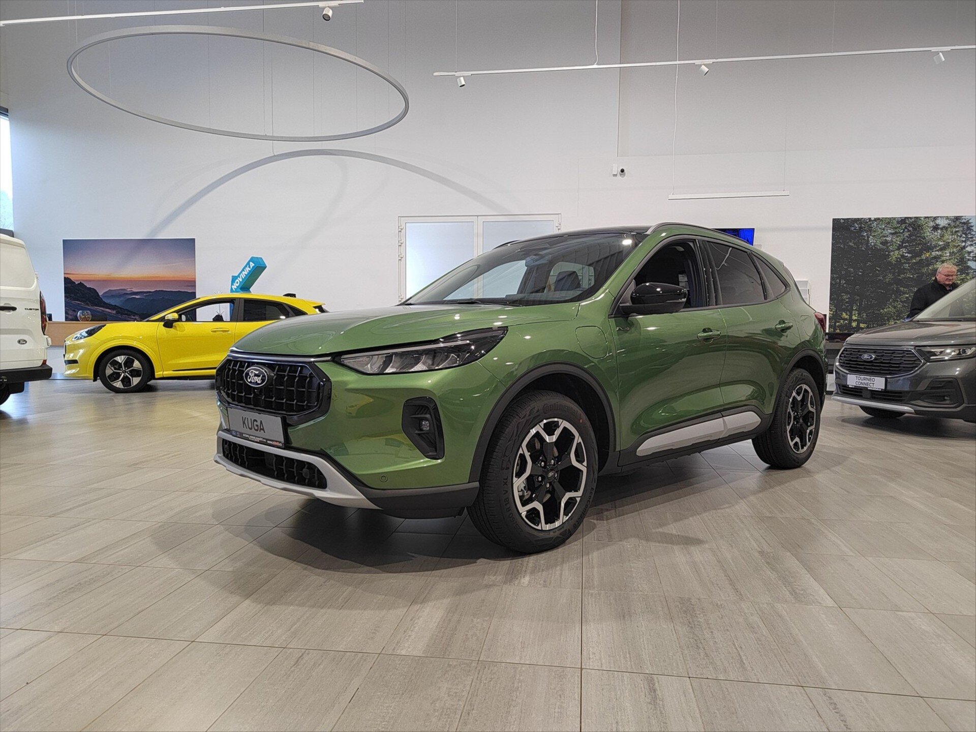 Ford Kuga SUV / Terénní 2,5 l 178 kw