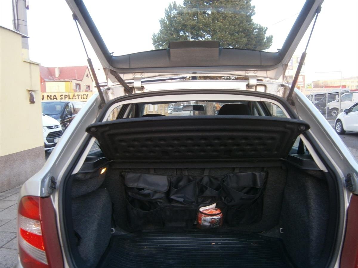 Škoda Fabia Hatchback 1,2 l 40 kw