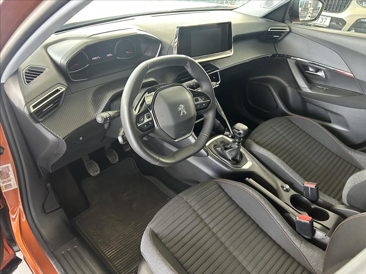 Peugeot 2008 SUV / Terénní 1,2 l 74 kw