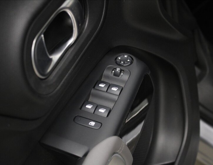 Citroën C5 Aircross SUV 1,6 l 133 kw