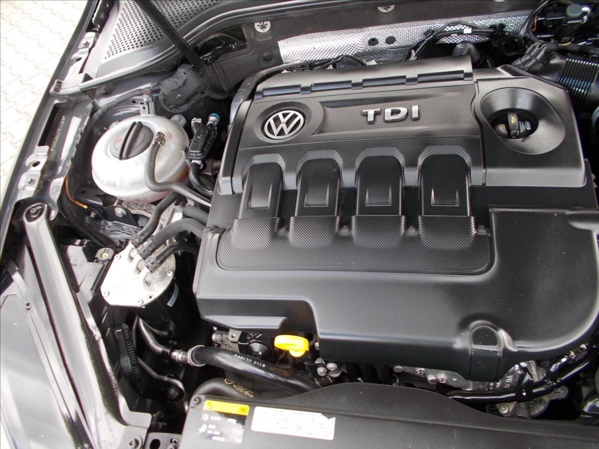 Volkswagen Golf Kombi 1,6 l 81 kw