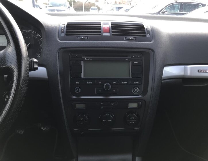 Škoda Octavia Kombi 2,0 l 103 kw