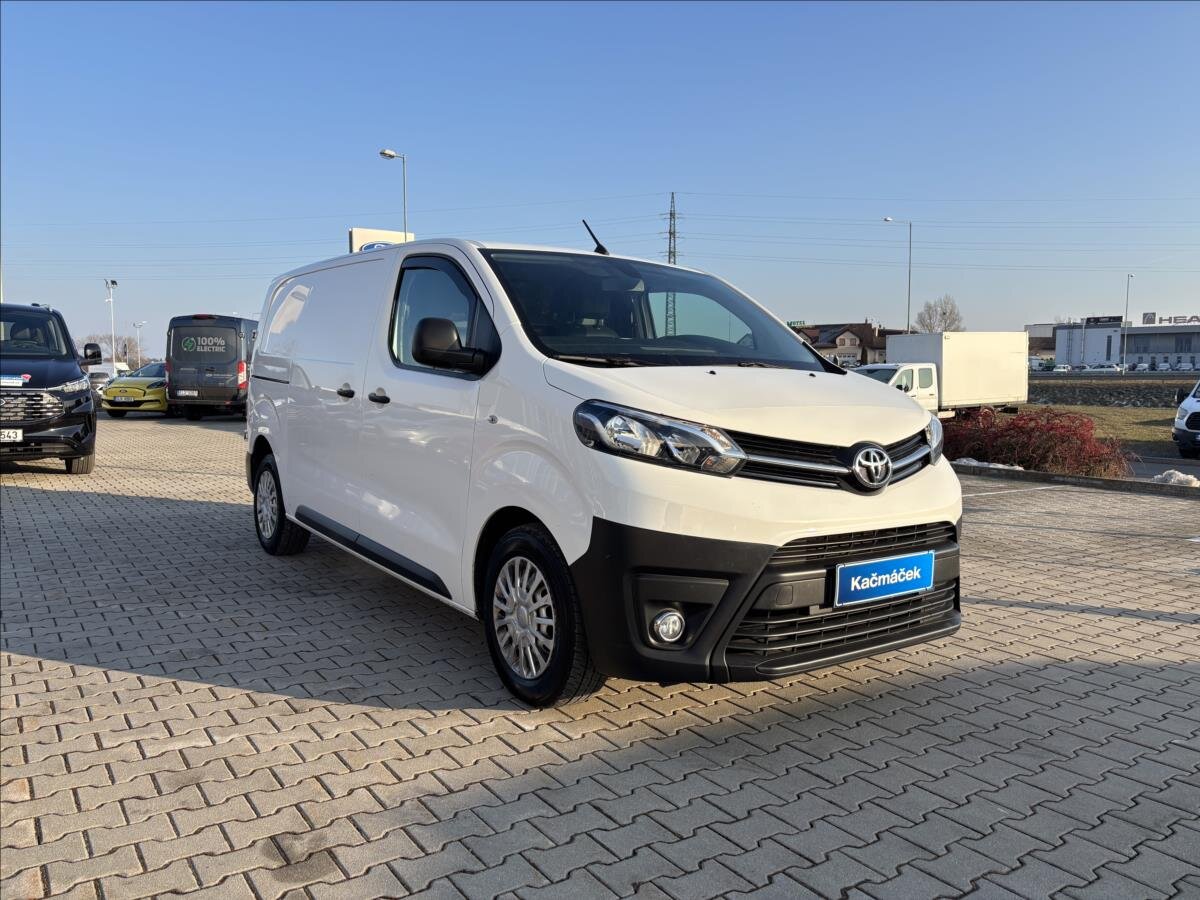Toyota ProAce Skříň 2,0 l 90 kw