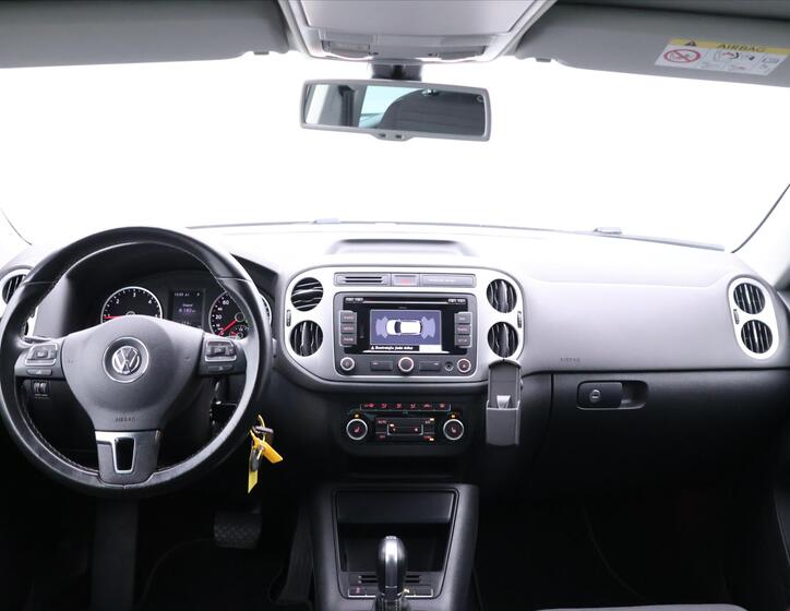 Volkswagen Tiguan 30