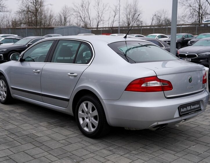 Škoda Superb Sedan 1,8 l 118 kw