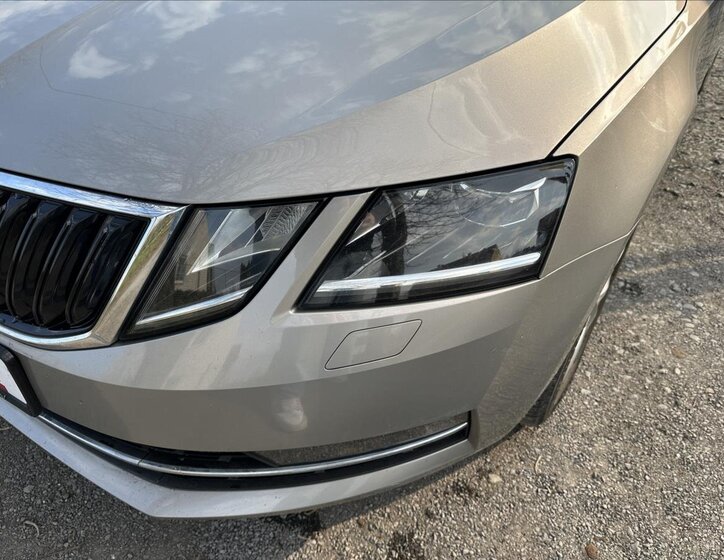 Škoda Octavia Kombi 1,5 l 110 kw