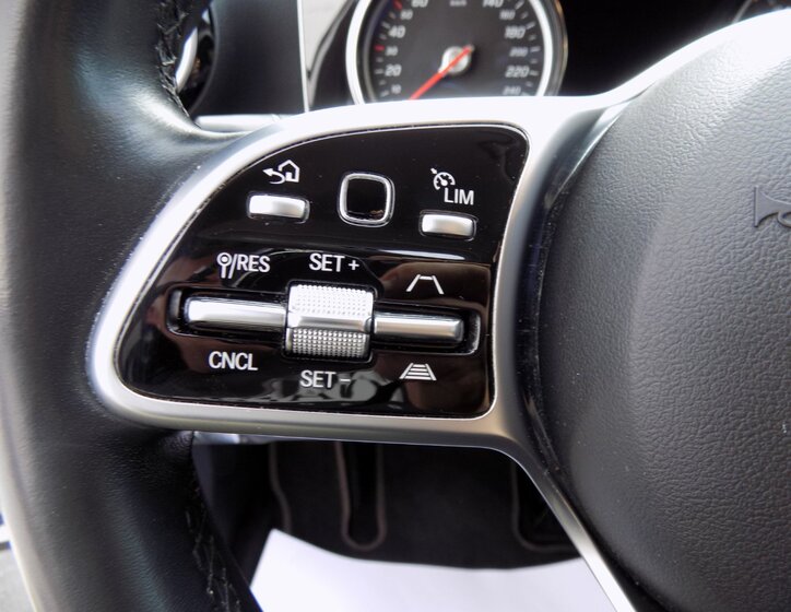 Mercedes-Benz Třídy E 31