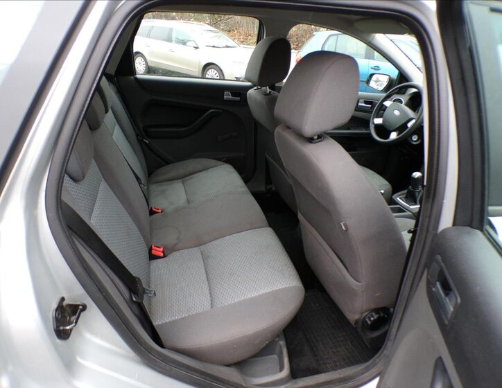 Ford Focus Kombi 1,6 l 74 kw