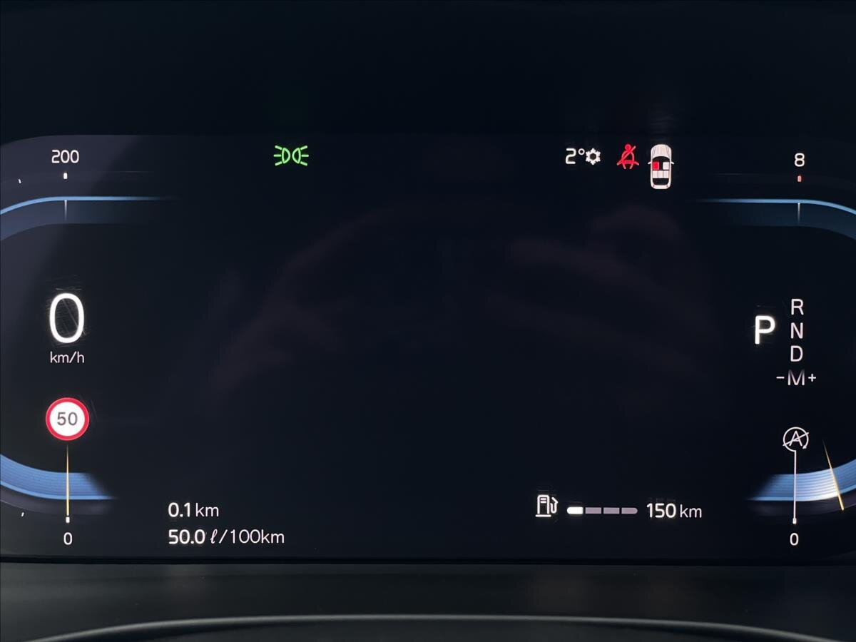 Volvo XC40 SUV / Terénní 2,0 l 145 kw