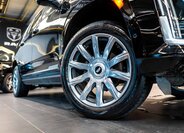 Cadillac Escalade SUV / Terénní 6,2 l 313 kw