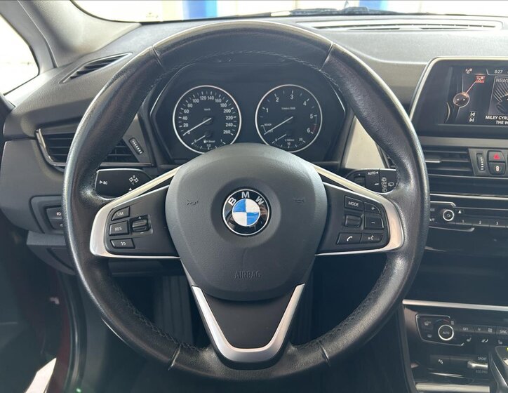 BMW Řada 2 MPV 2,0 l 110 kw