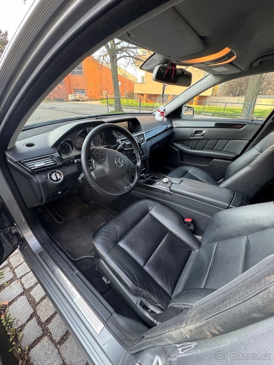 Mercedes-Benz Třídy E Kombi 0,0 195 kw