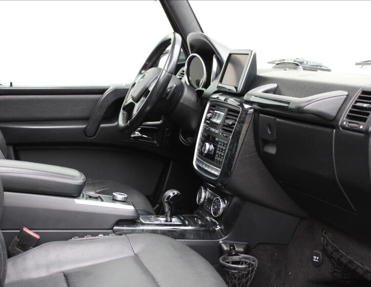 Mercedes-Benz Třídy G SUV / Terénní 3,0 l 155 kw