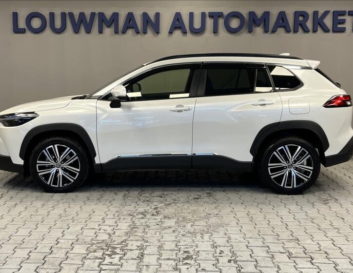 Toyota Corolla Cross 3