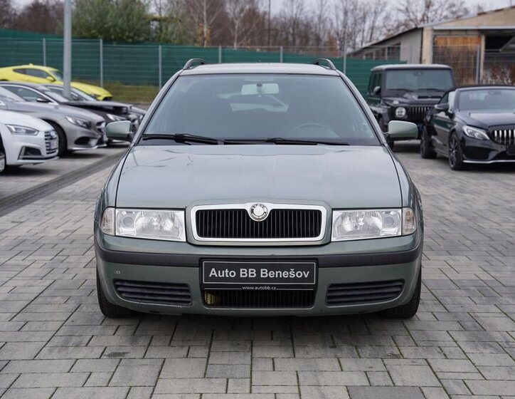 Škoda Octavia 1