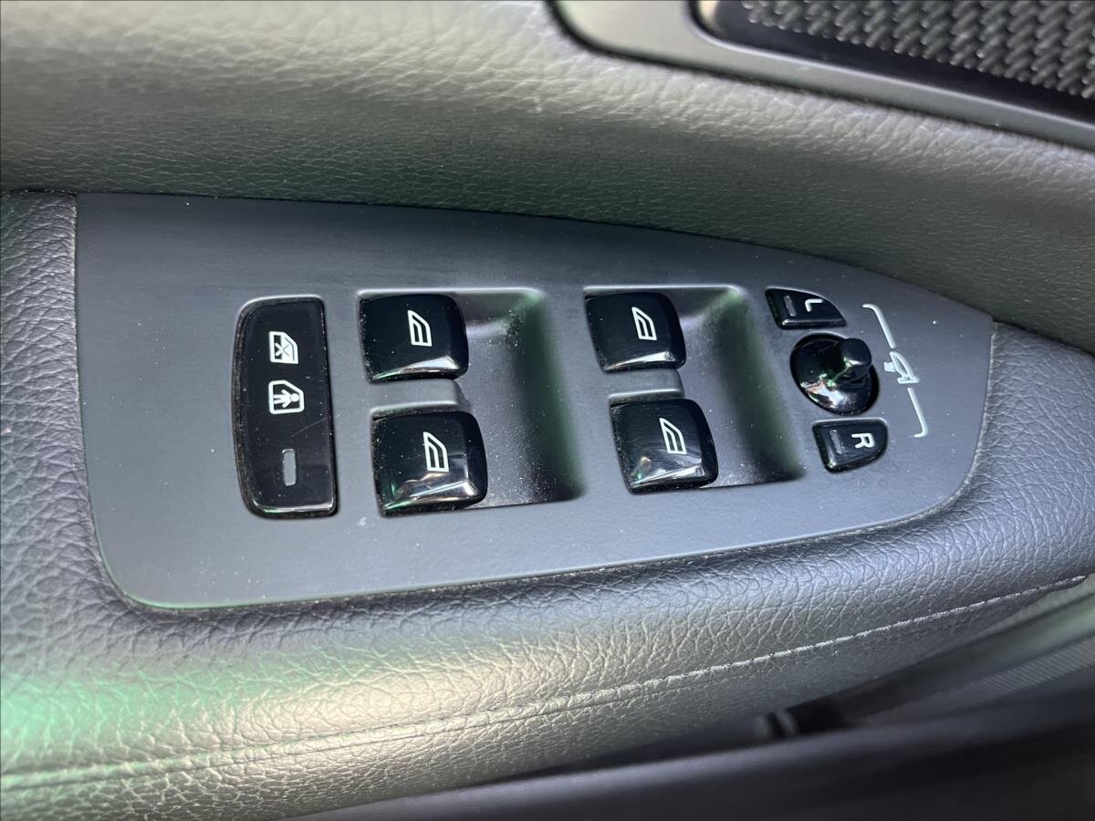 Volvo V90 Kombi 2,0 l 145 kw