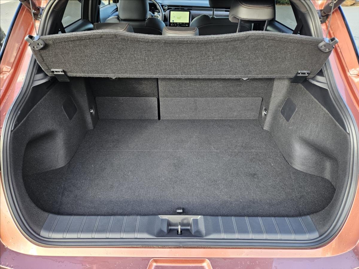 Lexus LBX Kombi 1,5 l 99 kw