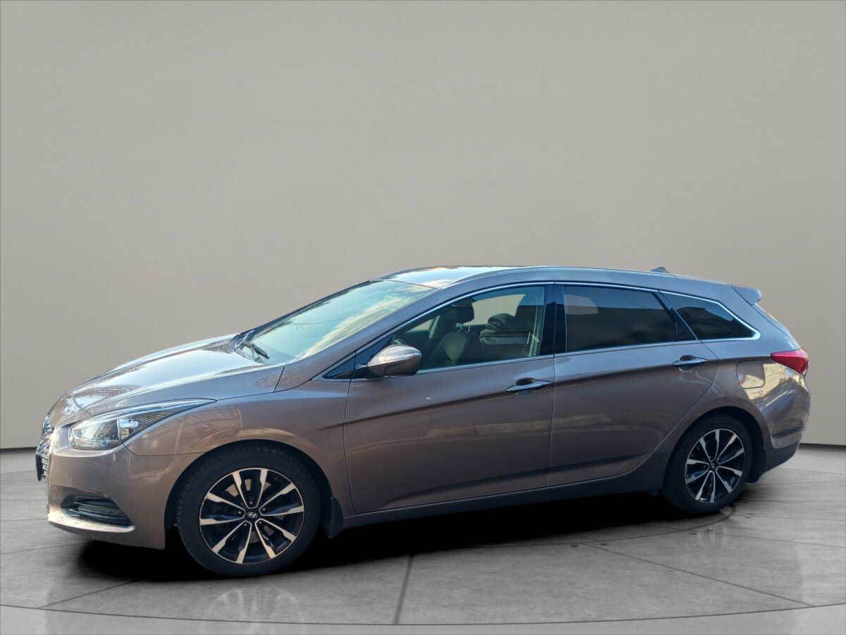 Hyundai i40 Kombi 1,6 l 100 kw