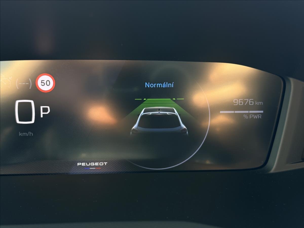 Peugeot 208 Hatchback 1,2 l 74 kw