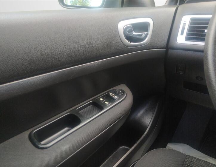 Peugeot 307 13