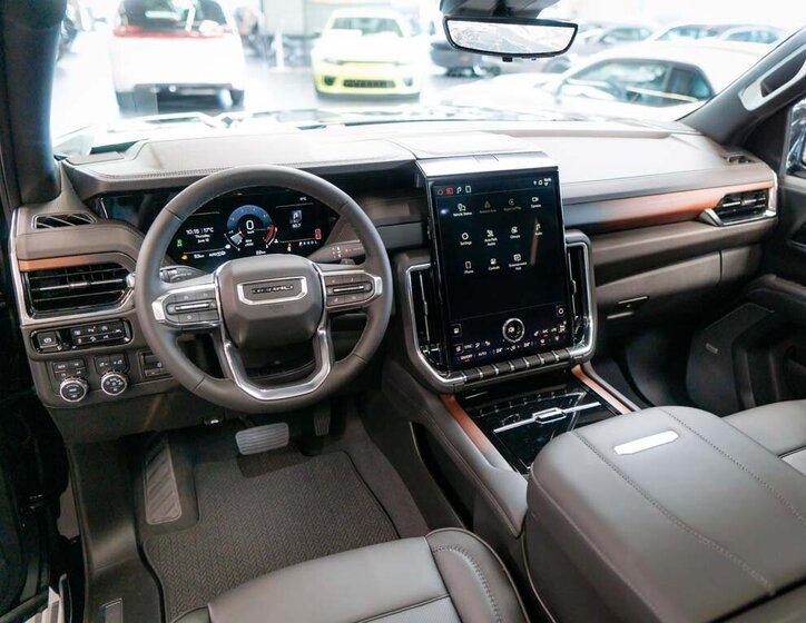 GMC Yukon SUV 6,2 l 313 kw