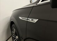 Volkswagen Touareg SUV / Terénní 3,0 l 210 kw