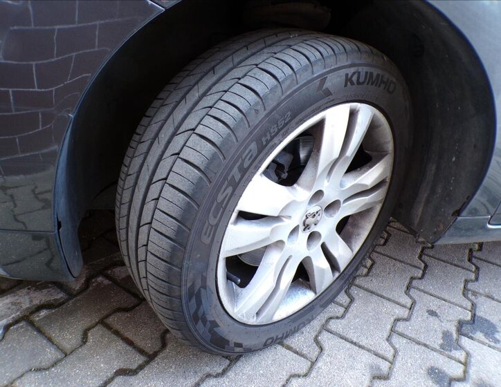 Peugeot 5008 Kombi 1,6 l 115 kw