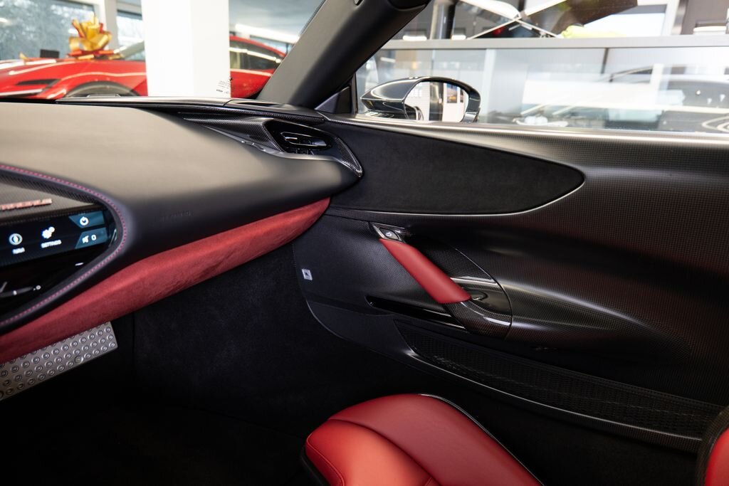 Ferrari SF90 Kupé 4,0 l 736 kw