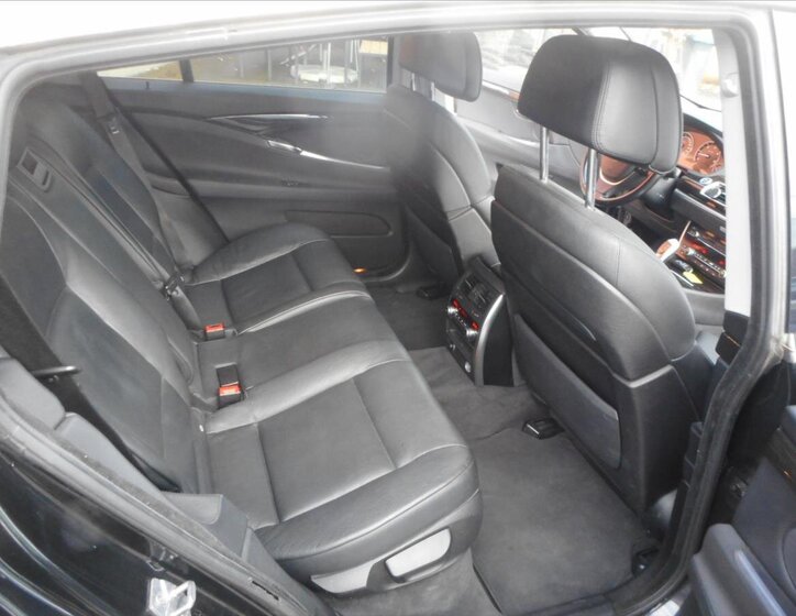 BMW Řada 5 Sedan / Limuzína 3,0 l 220 kw