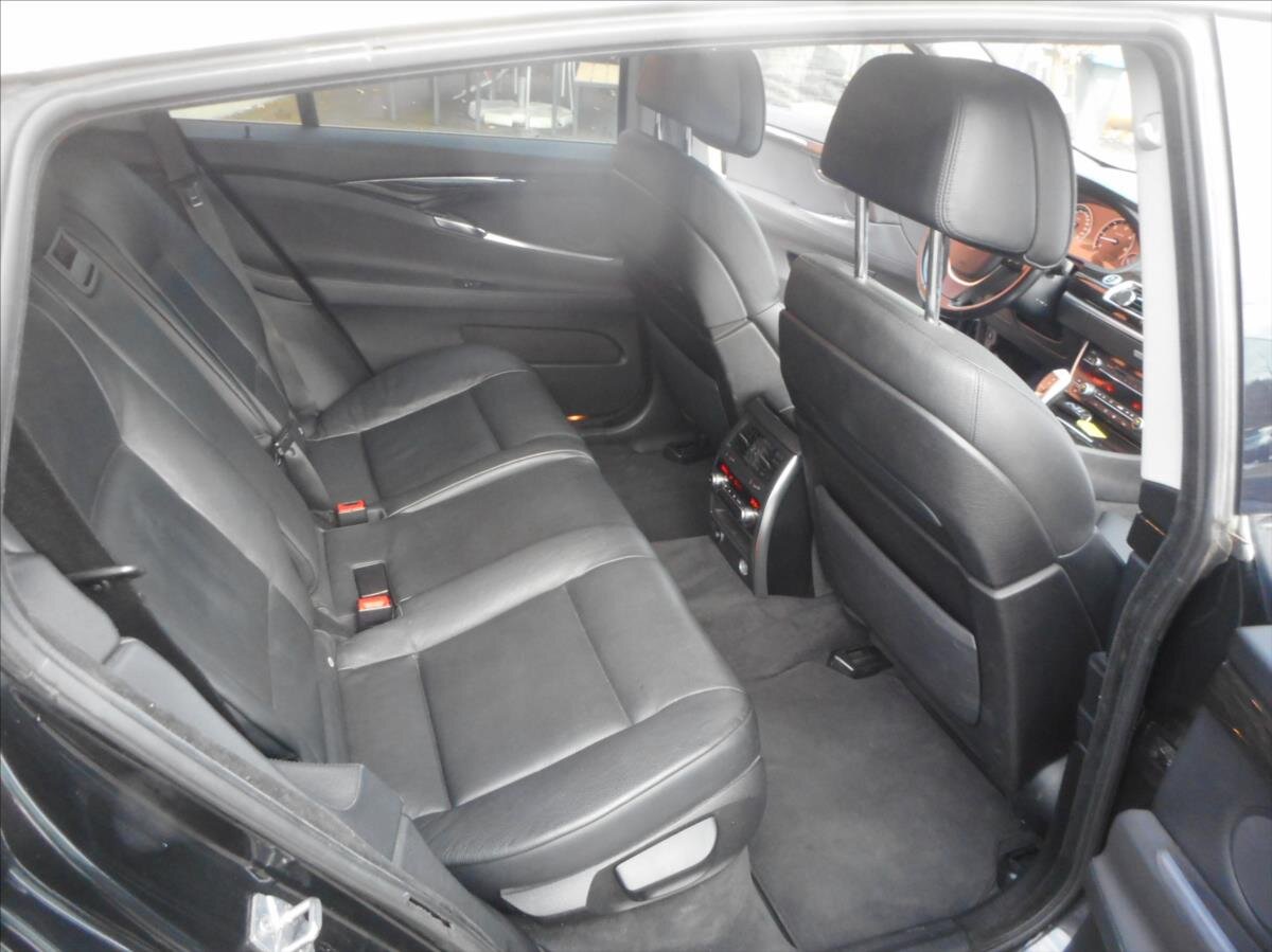BMW Řada 5 Sedan / Limuzína 3,0 l 220 kw