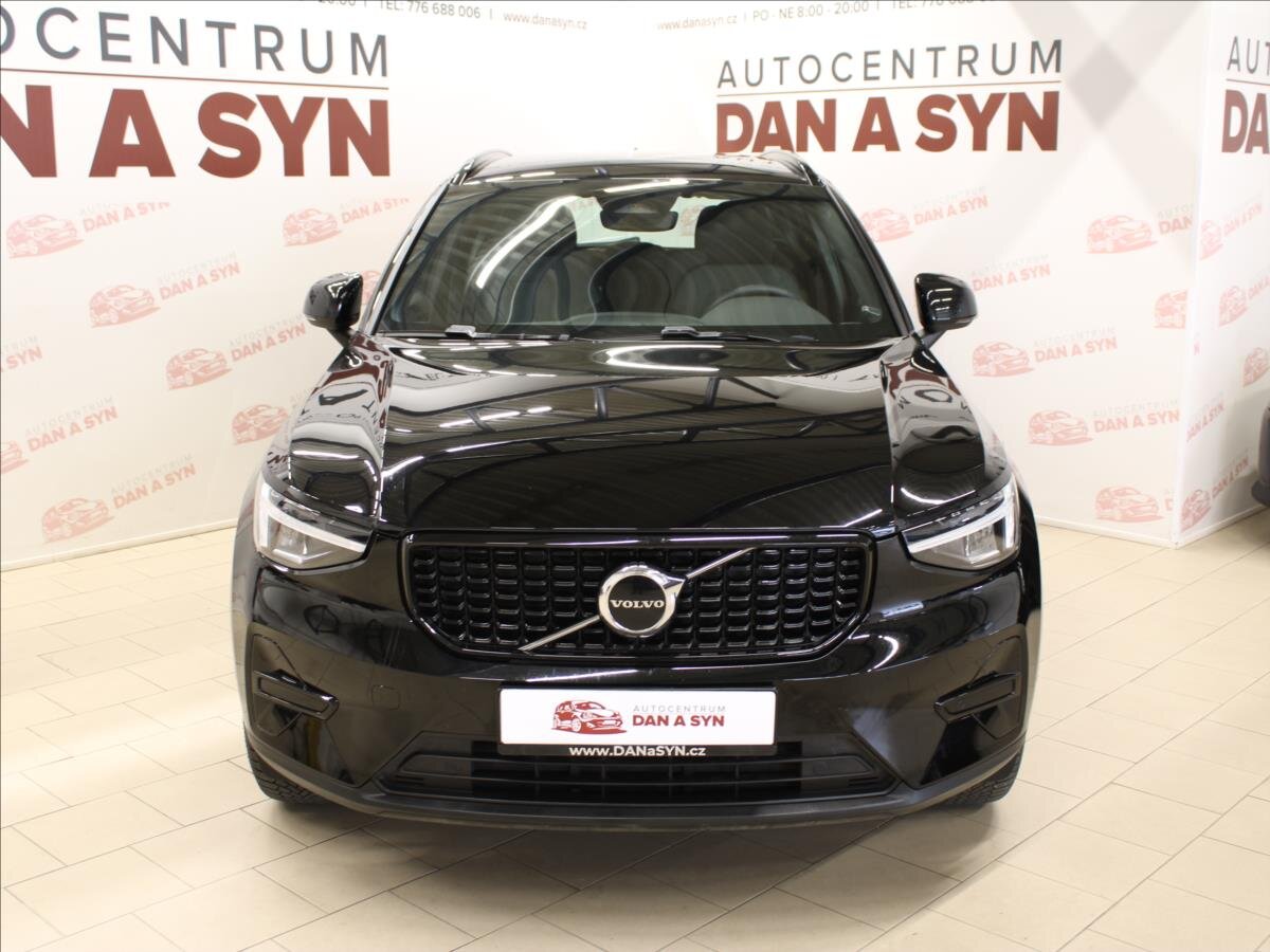 Volvo XC40 Kombi 2,0 l 145 kw