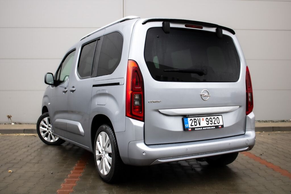 Opel Combo MPV 1,2 l 96 kw