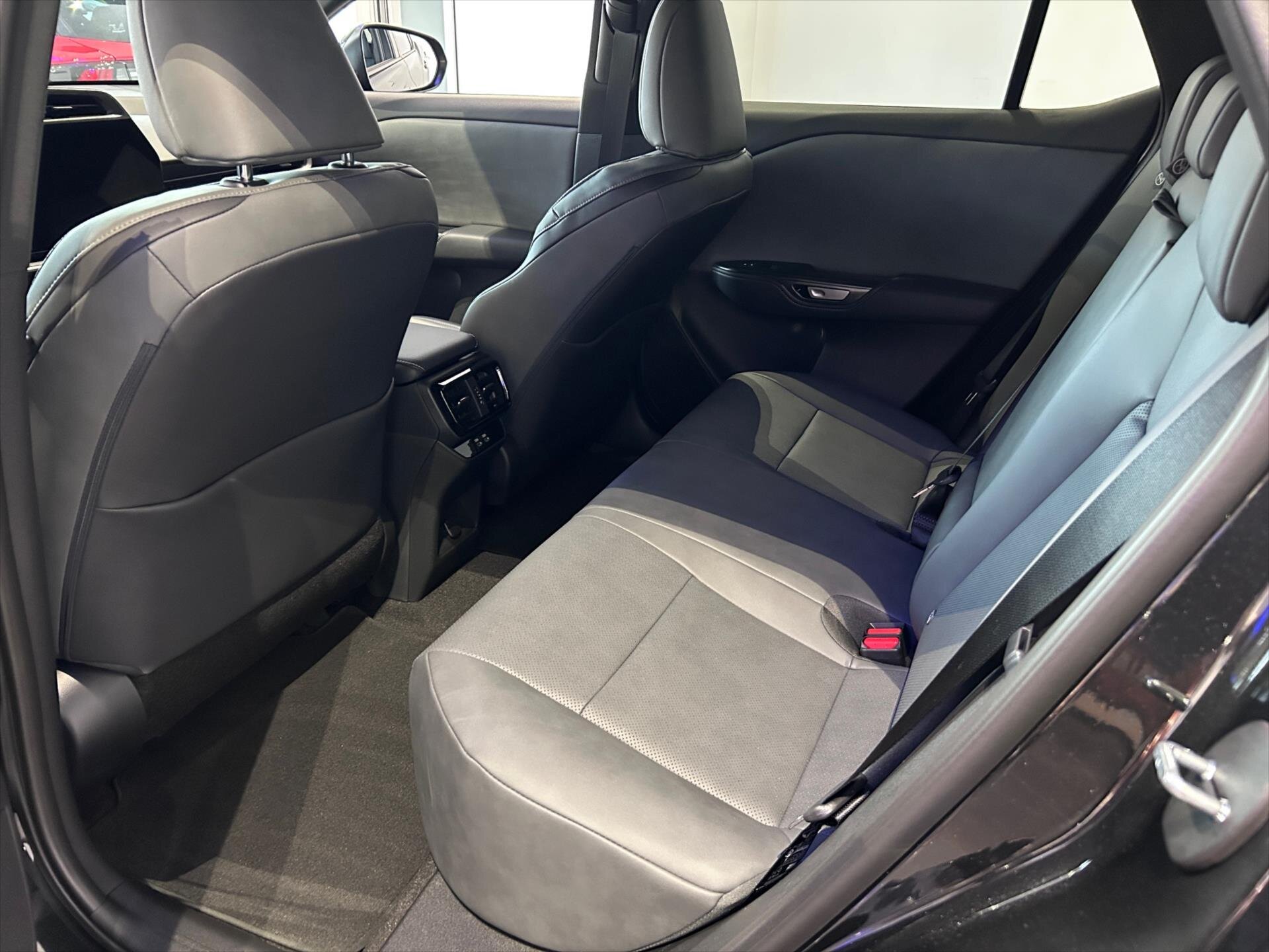 Lexus Ostatní SUV / Terénní 0,0 280 kw