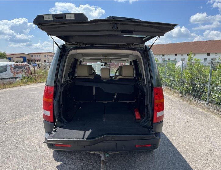 Land Rover Discovery 23