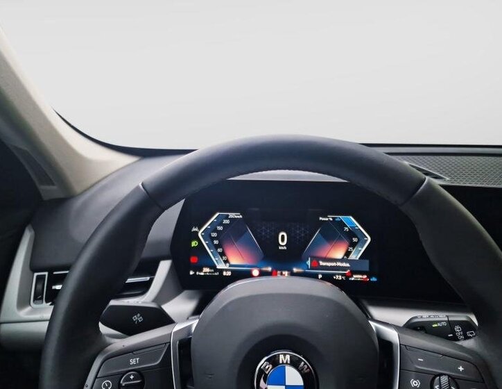 BMW X1 SUV 1,5 l 100 kw