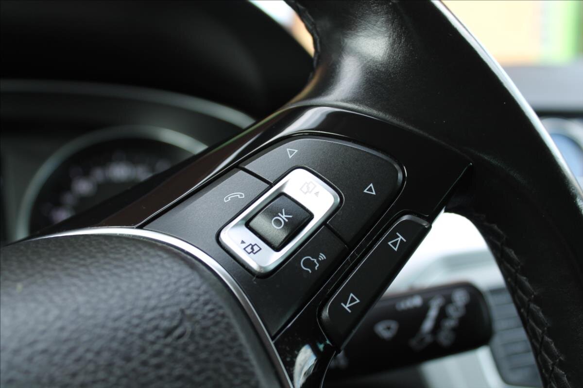 Volkswagen Passat Kombi 2,0 l 110 kw