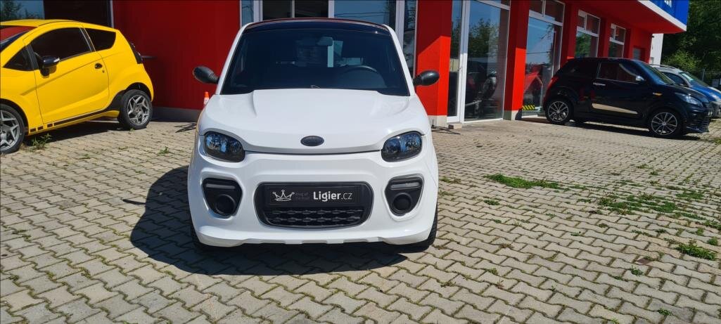 Microcar DUE Hatchback 498,0 6 kw