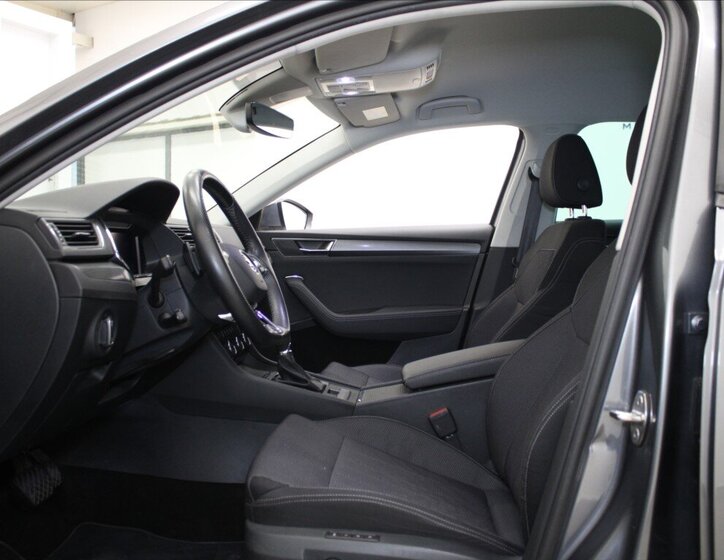 Škoda Superb Kombi 2,0 l 147 kw