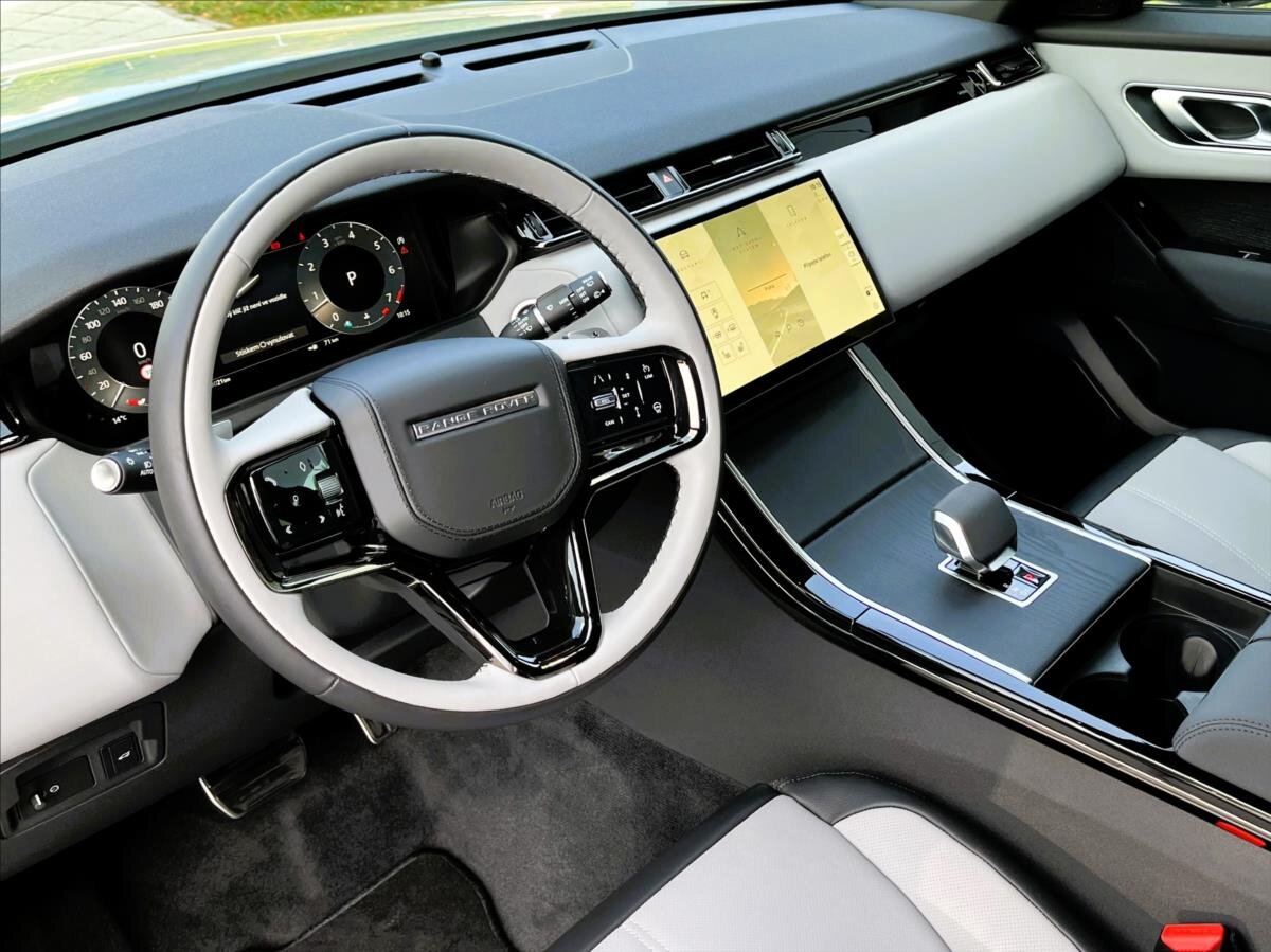 Land Rover Range Rover Velar SUV 2,0 l 150 kw